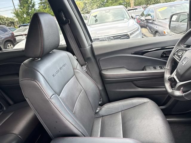 Certified 2025 Honda Passport Black Edition image 11