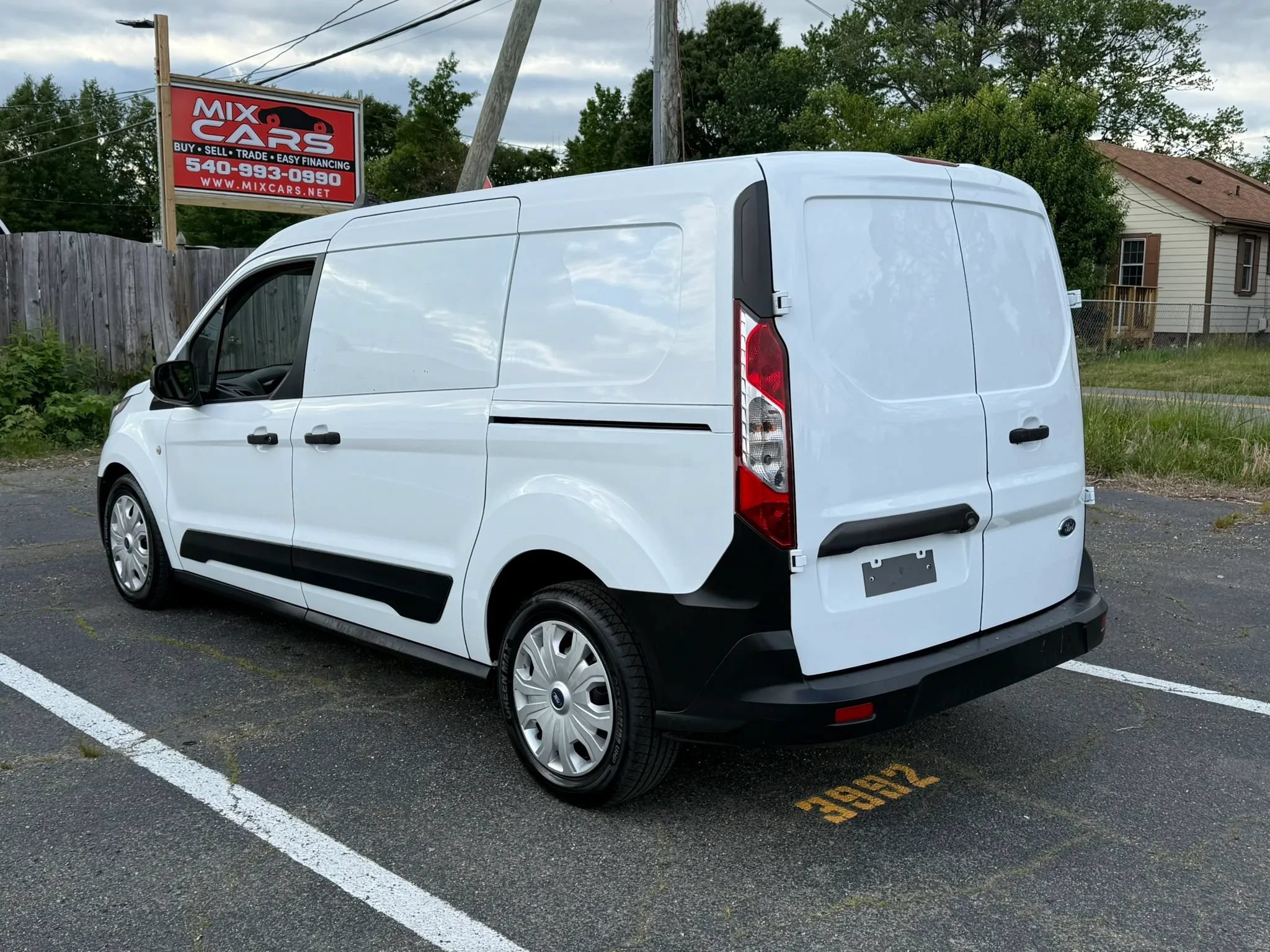Used 2021 Ford Transit Connect XL FWD image 5