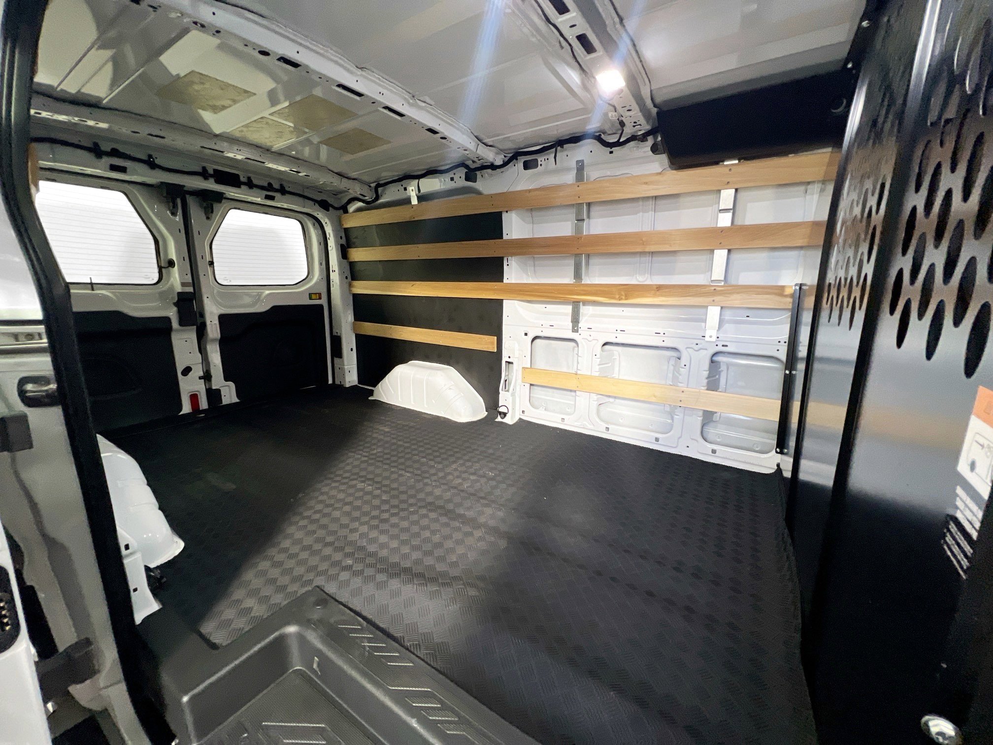 Used 2025 Ford Transit 250 Low Roof w/ Exterior Upgrade Package image 31