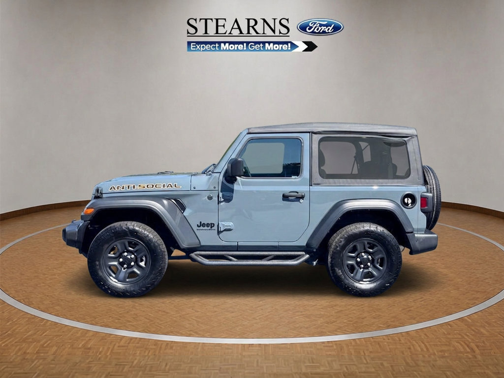 Used 2025 Jeep Wrangler Sport AWD/4WD image 3