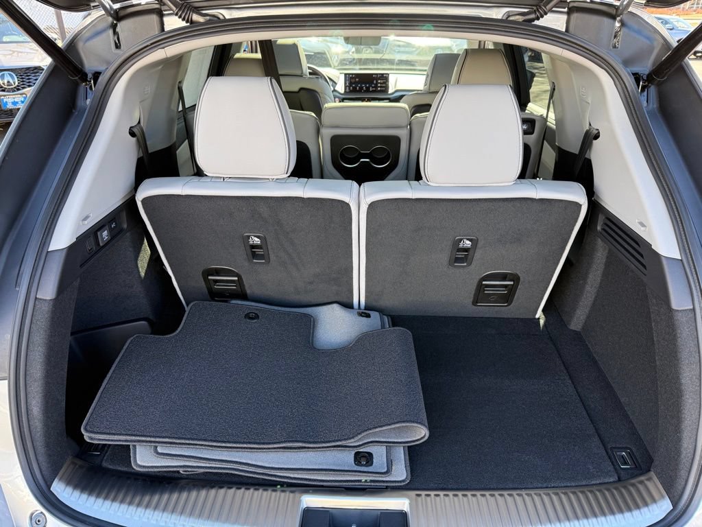 Certified 2026 Acura MDX w/ Advance Package AWD/4WD image 18