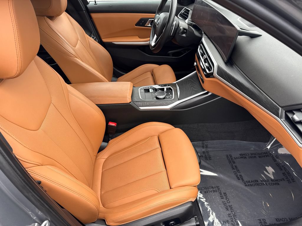Used 2024 BMW 330i Sedan w/ Convenience Package RWD image 11