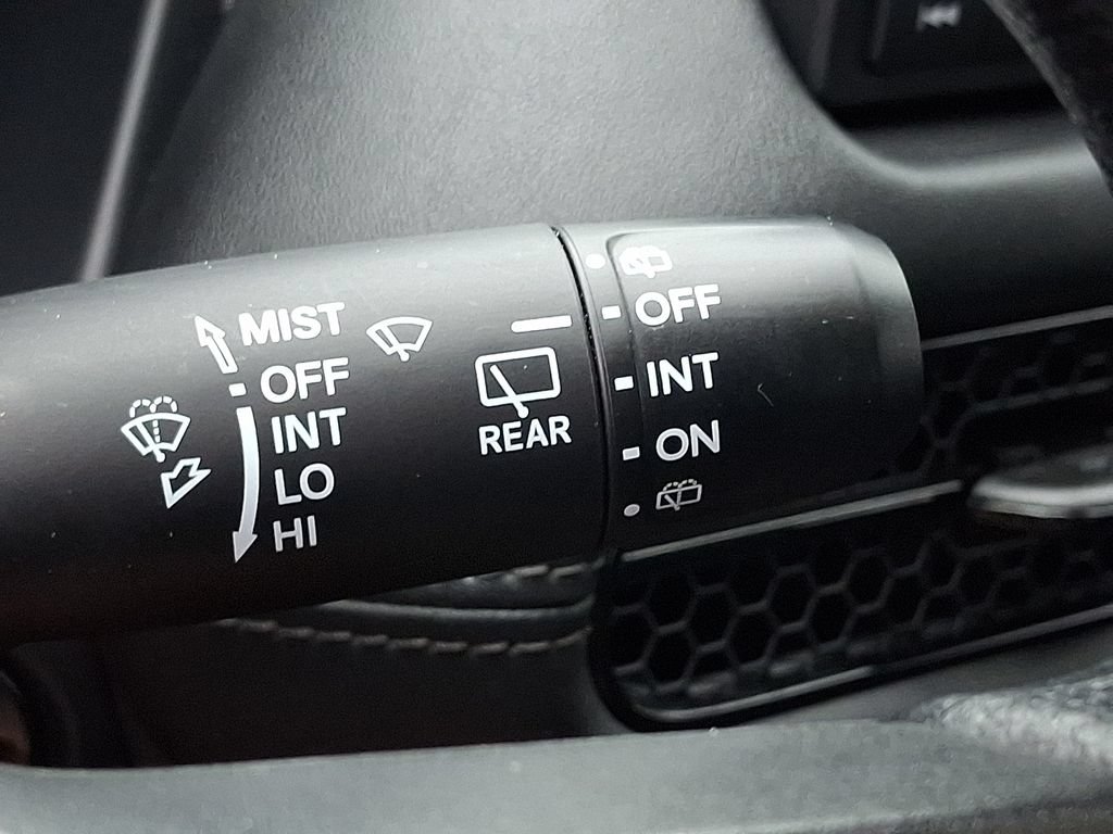 Used 2024 Honda HR-V LX image 28