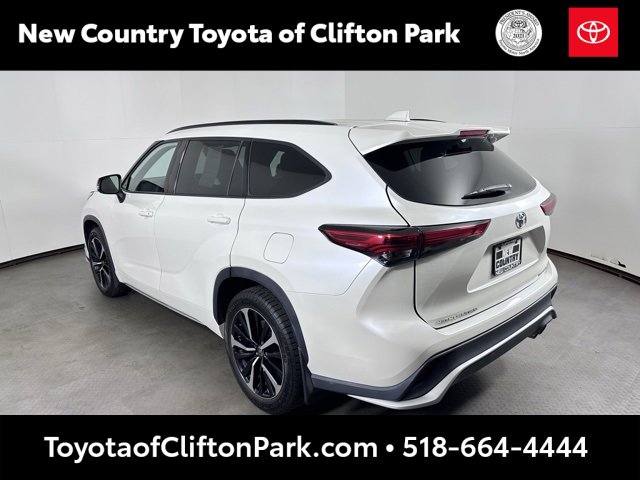 Used 2021 Toyota Highlander XSE image 5