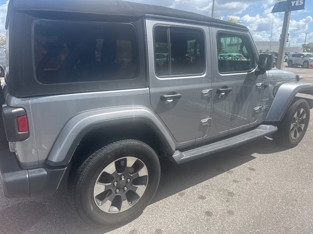 Used 2018 Jeep Wrangler Unlimited Sahara image 3