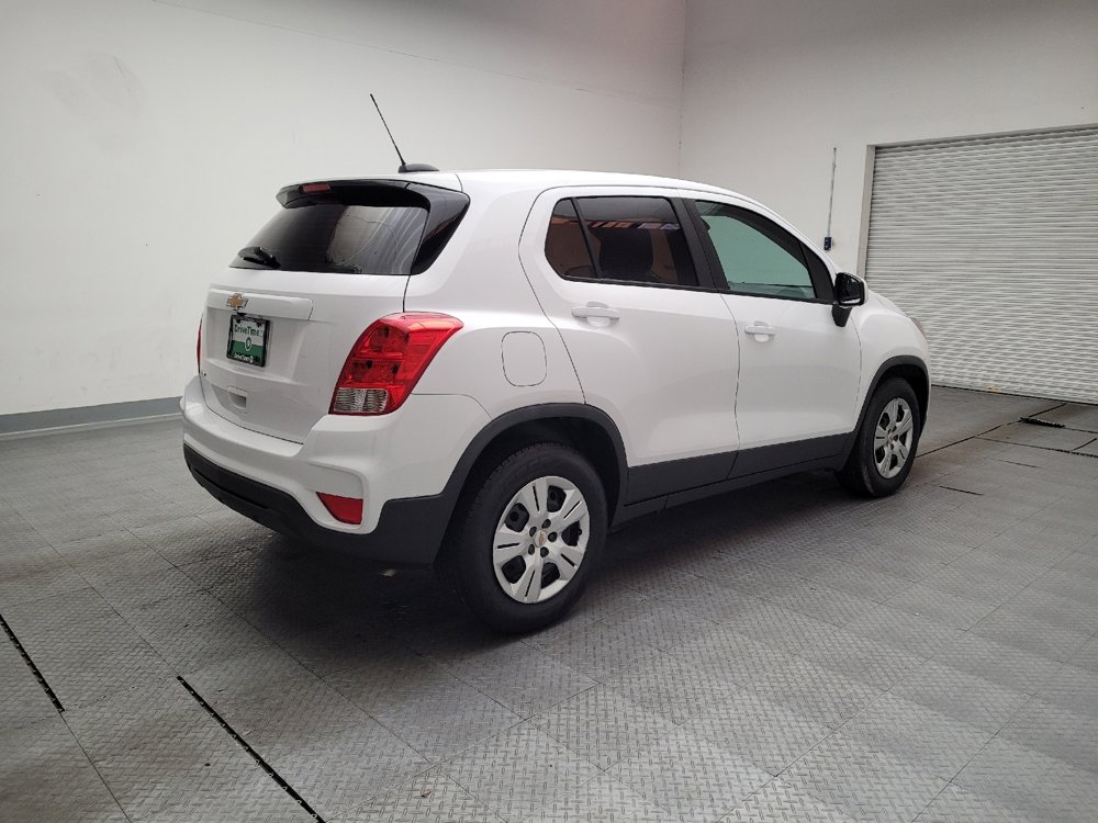Used 2018 Chevrolet Trax LS FWD image 9