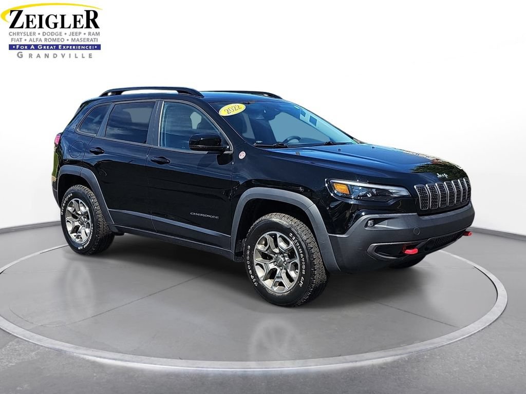 Used 2022 Jeep Cherokee Trailhawk AWD/4WD image 3