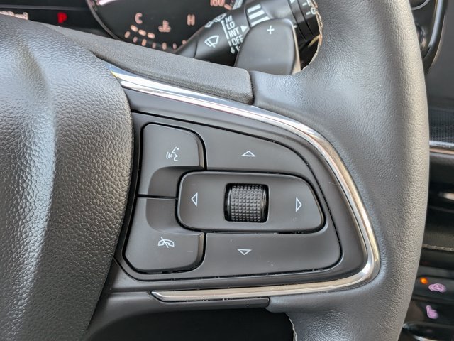 Certified 2022 Buick Envision Essence w/ Technology Package I FWD image 32