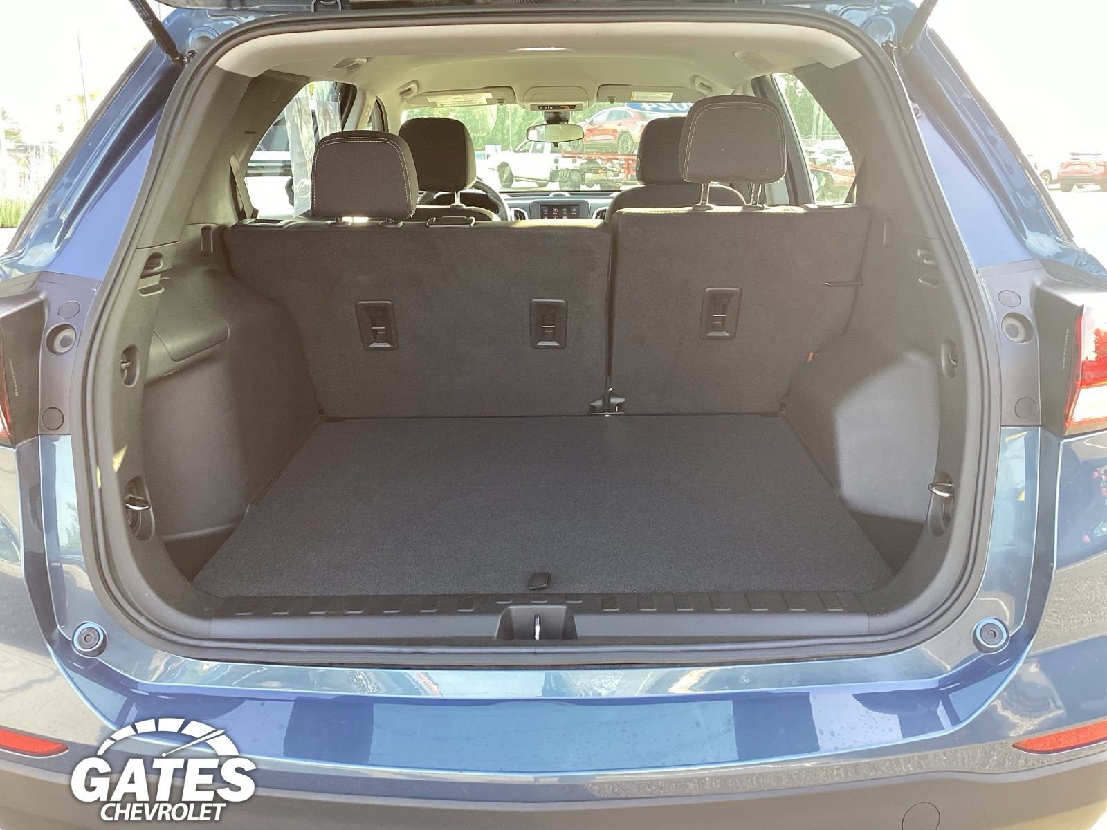 Used 2024 Chevrolet Equinox LS FWD image 11