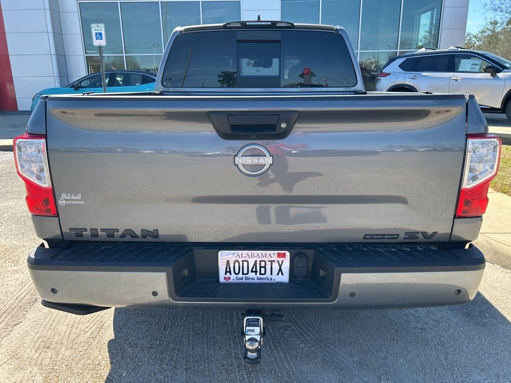 Used 2024 Nissan Titan SV w/ SV Convenience Package image 12