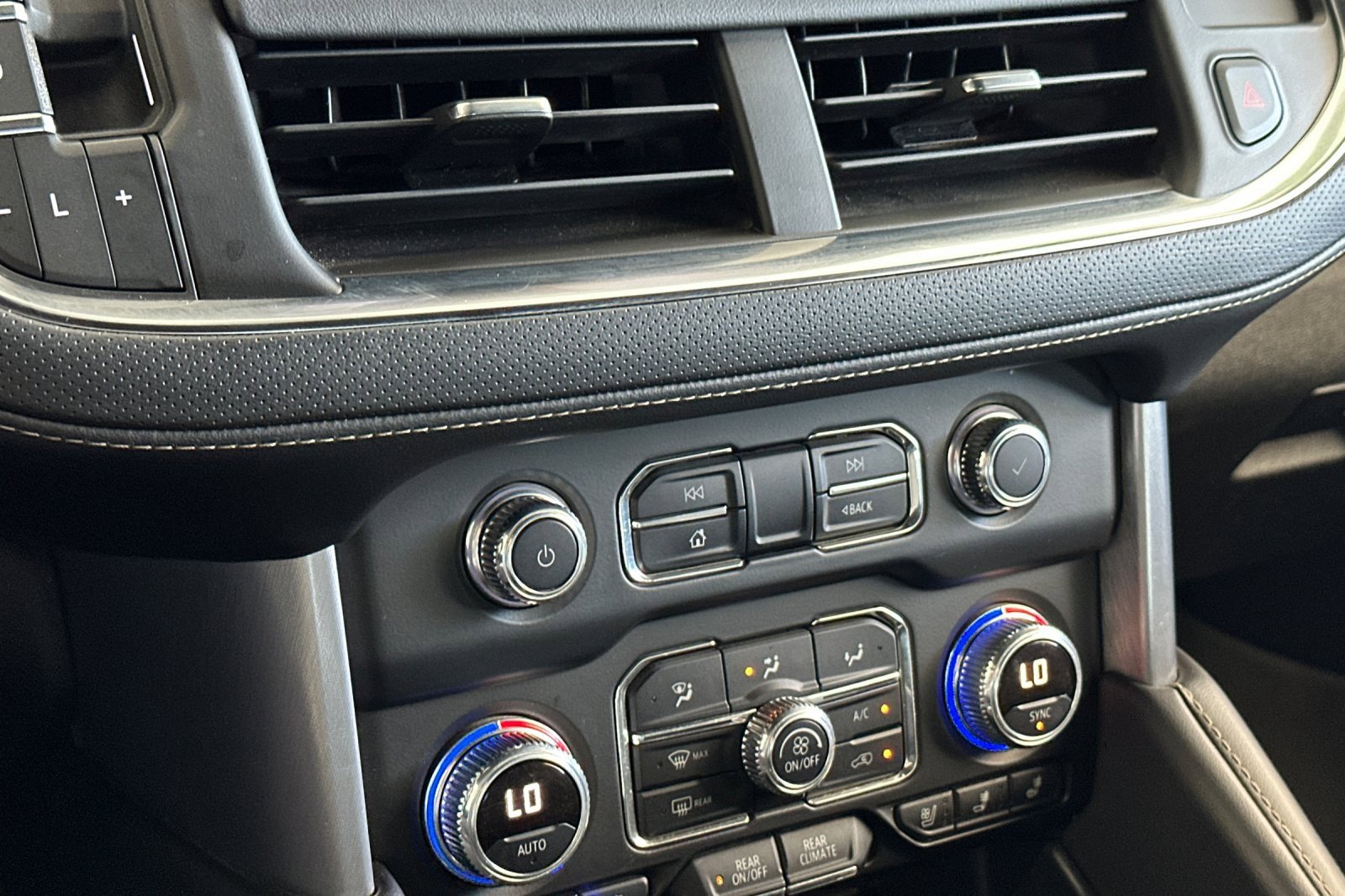 Used 2021 GMC Yukon SLT image 21