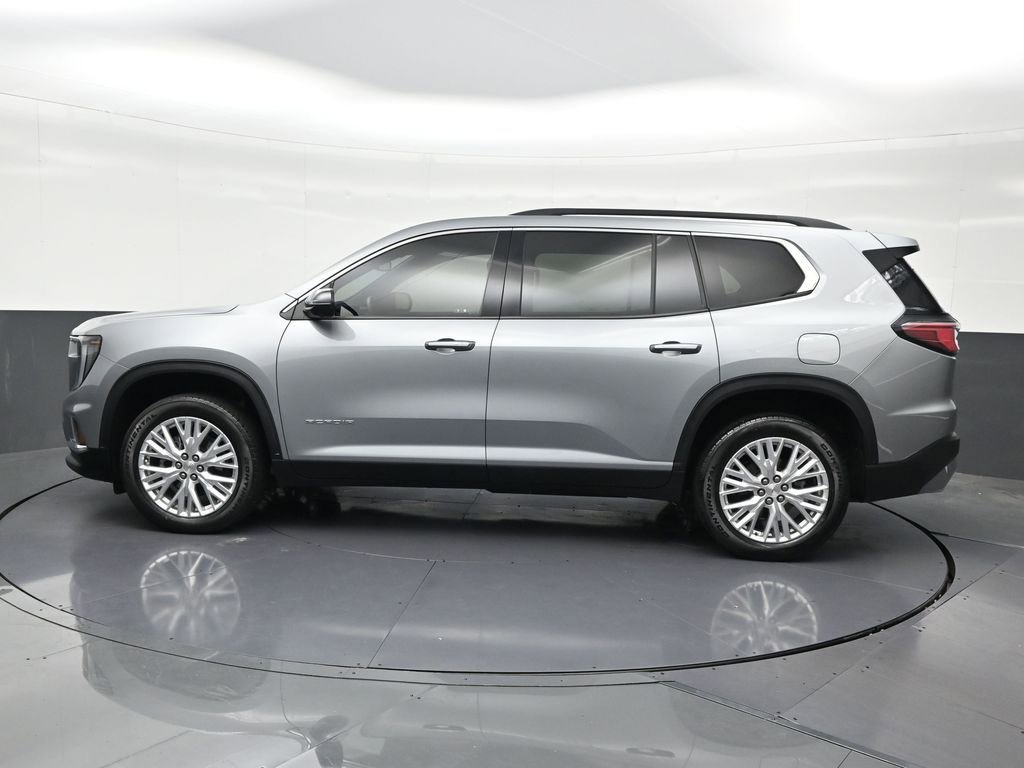Used 2024 GMC Acadia Elevation w/ Luxury Package FWD image 2