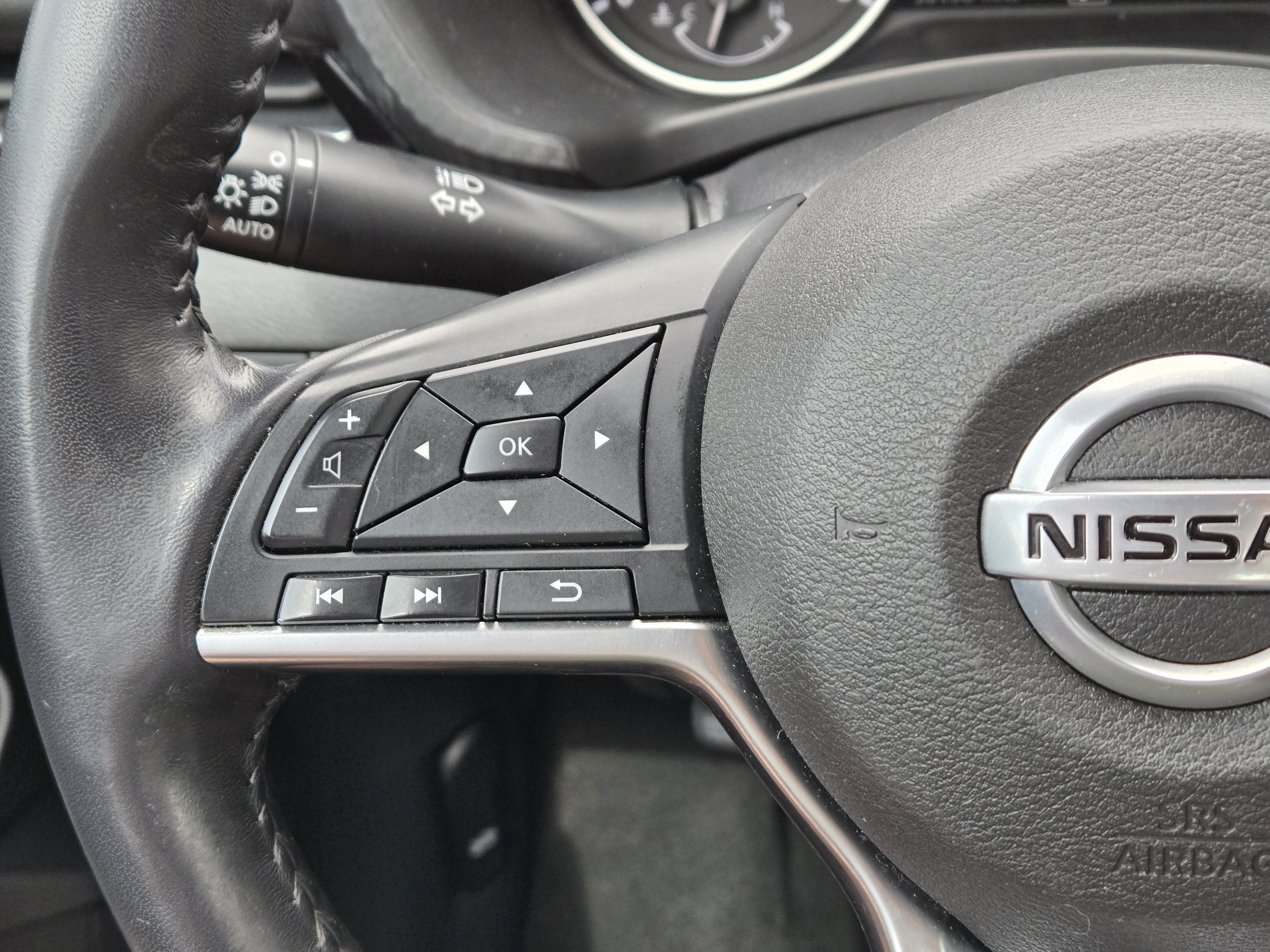 Used 2020 Nissan Sentra SV image 22