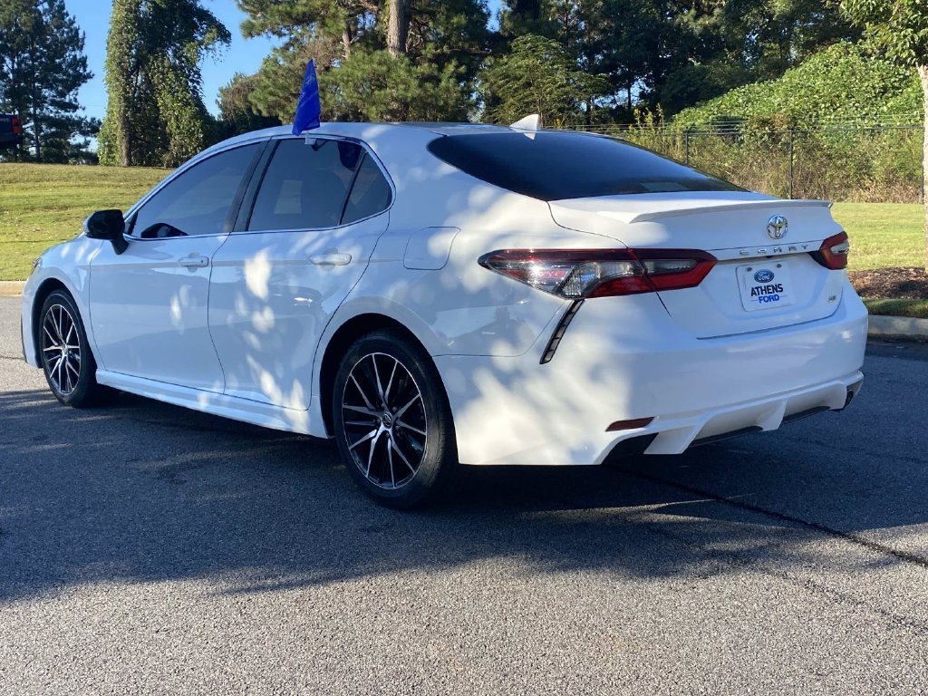 Used 2023 Toyota Camry SE FWD image 8