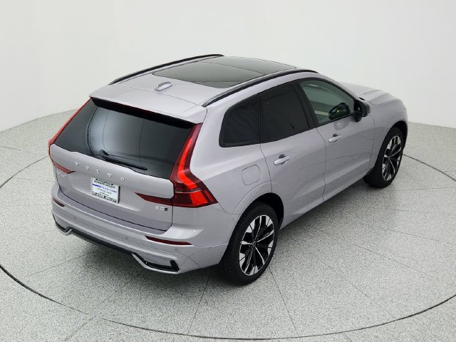 New 2026 Volvo XC60 B5 Plus w/ Climate Package AWD/4WD image 11