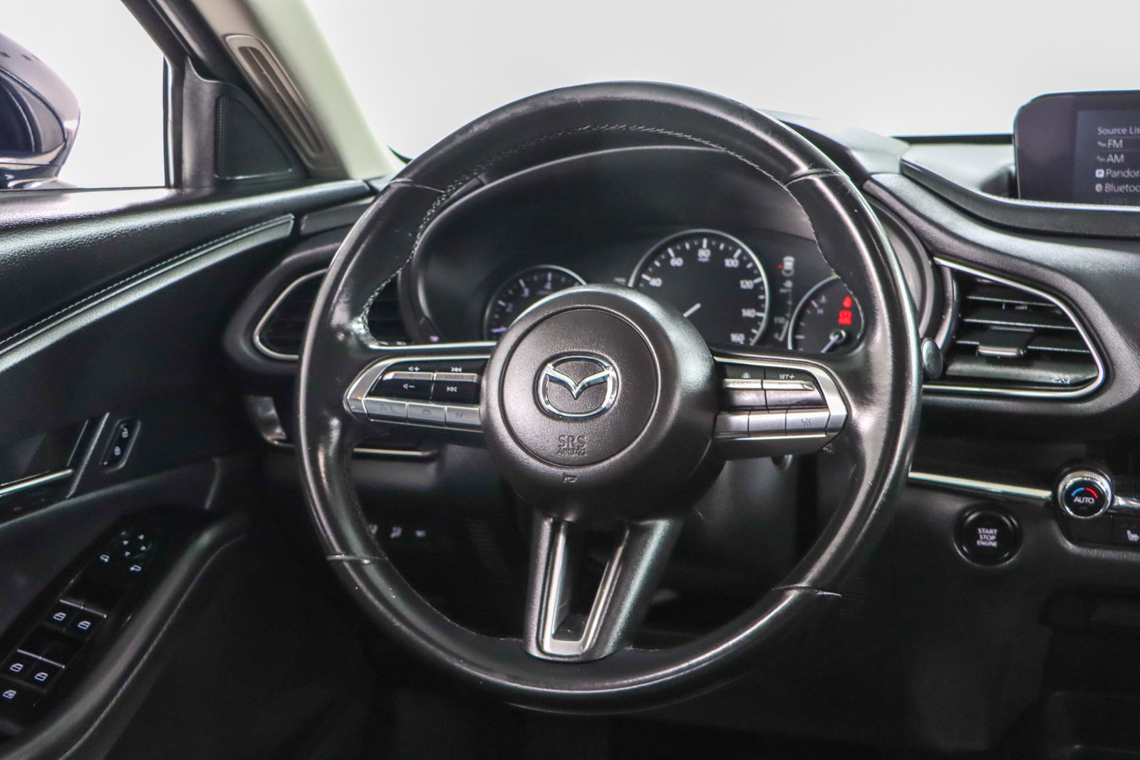 Used 2023 MAZDA CX-30 AWD image 12
