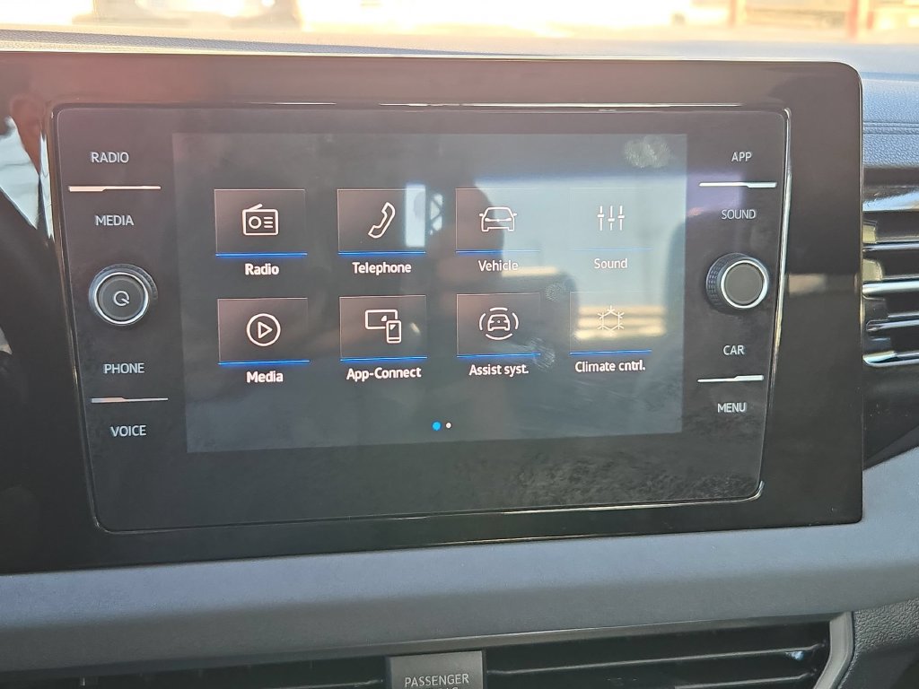 Used 2026 Volkswagen Jetta SE FWD image 17