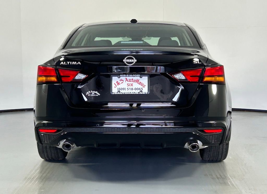 Used 2025 Nissan Altima 2.5 SL FWD image 6