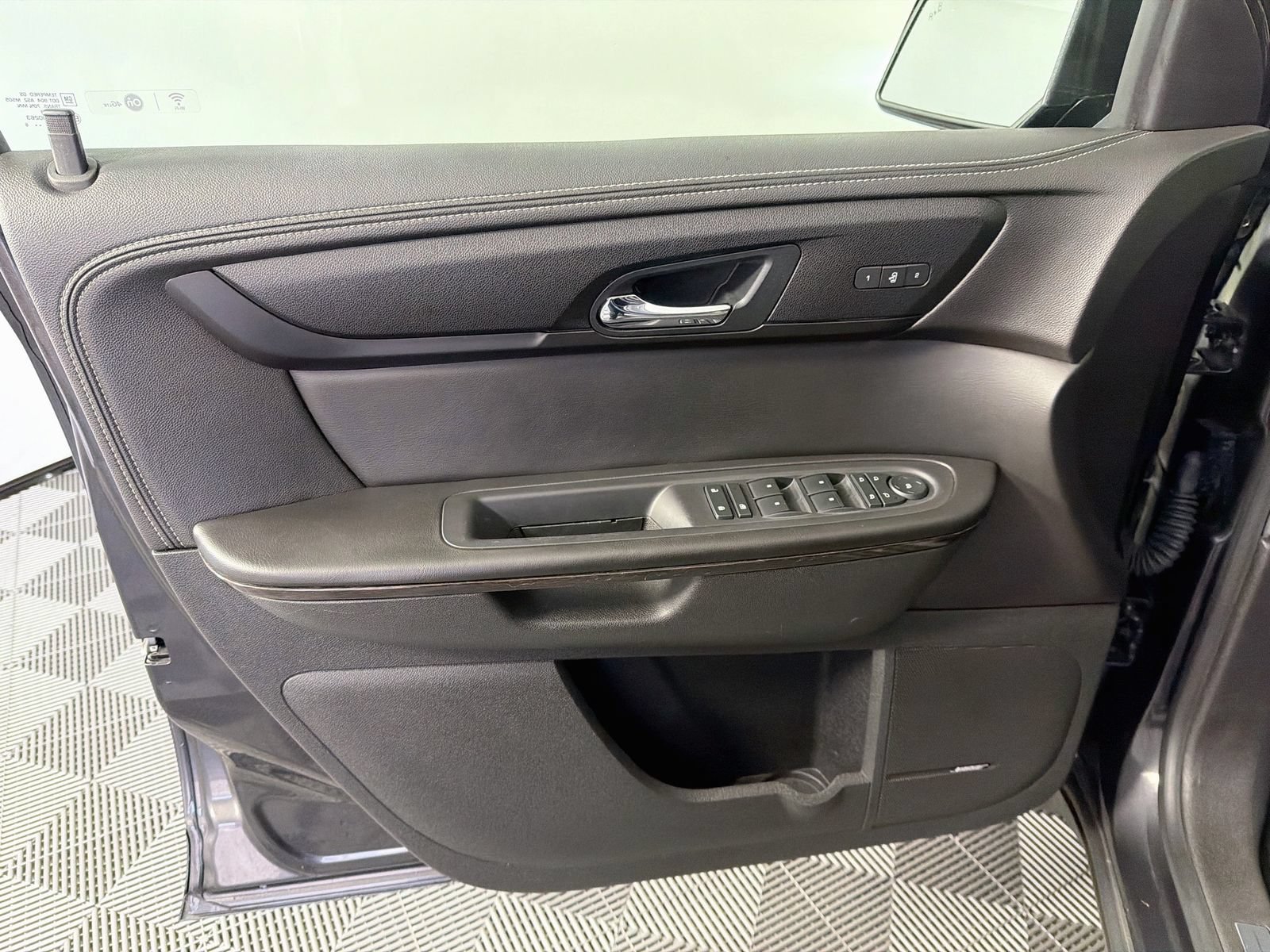 Used 2017 Chevrolet Traverse Premier AWD/4WD image 21