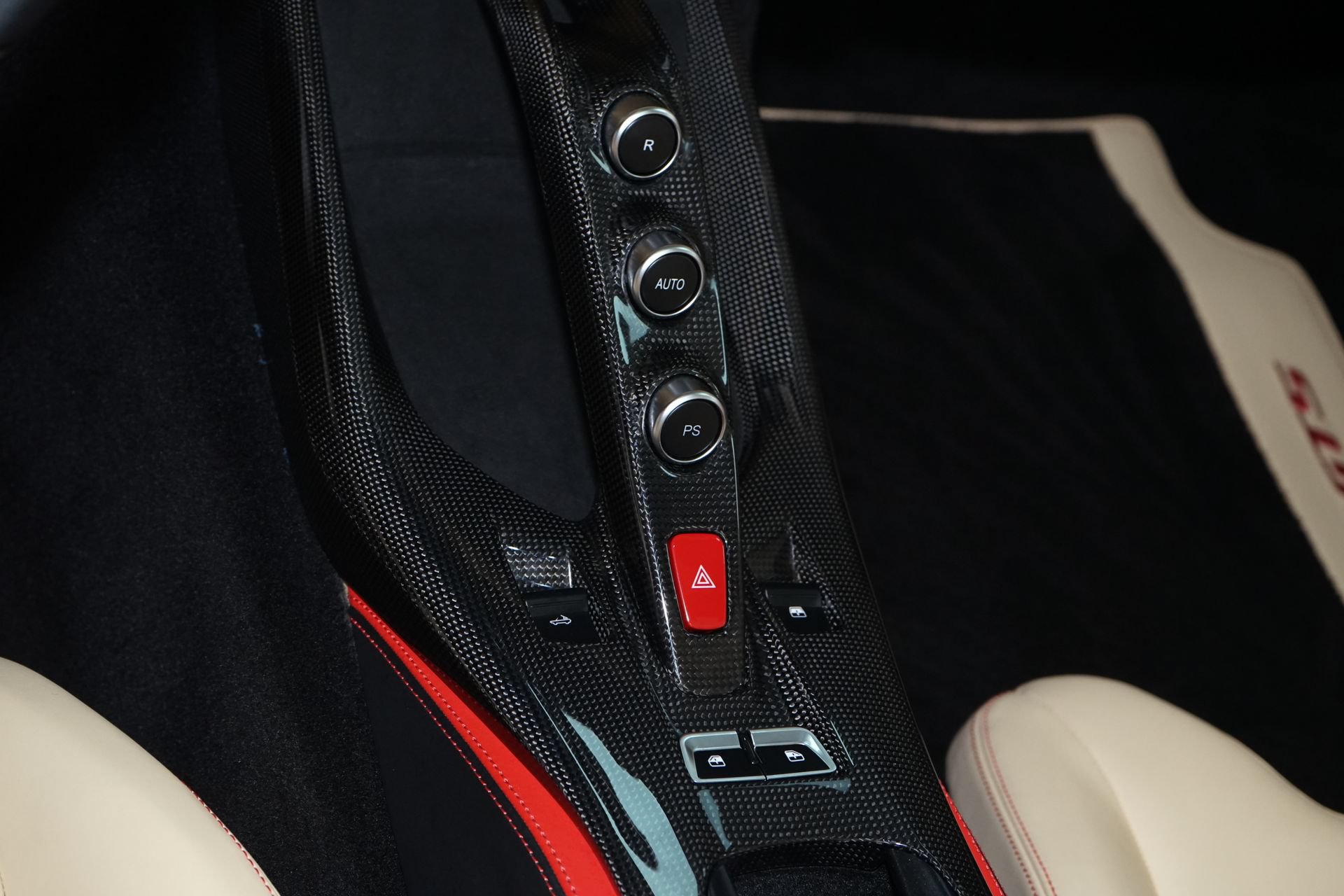 Used 2021 Ferrari 812 GTS RWD image 24