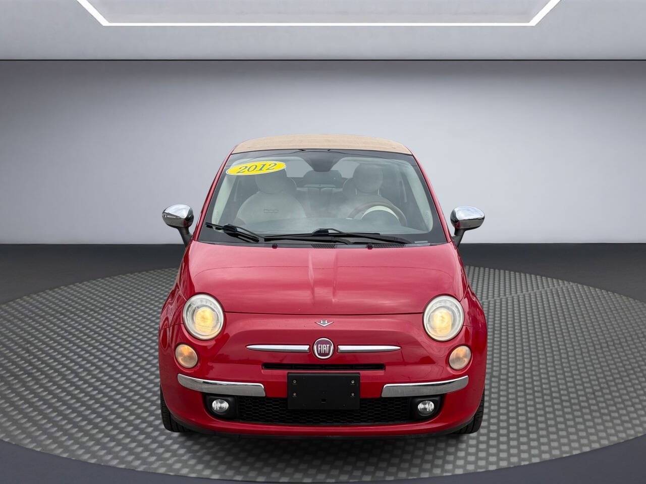 Used 2012 FIAT 500 Lounge w/ Luxury Leather Pkg FWD image 2