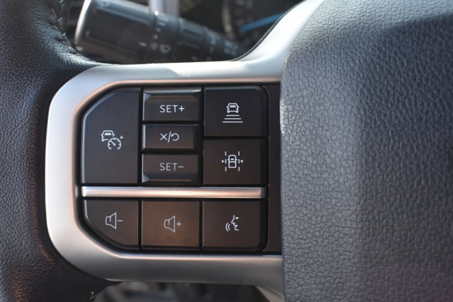 Used 2023 Ford Expedition XLT image 22