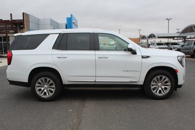 Used 2023 GMC Yukon Denali AWD/4WD image 2
