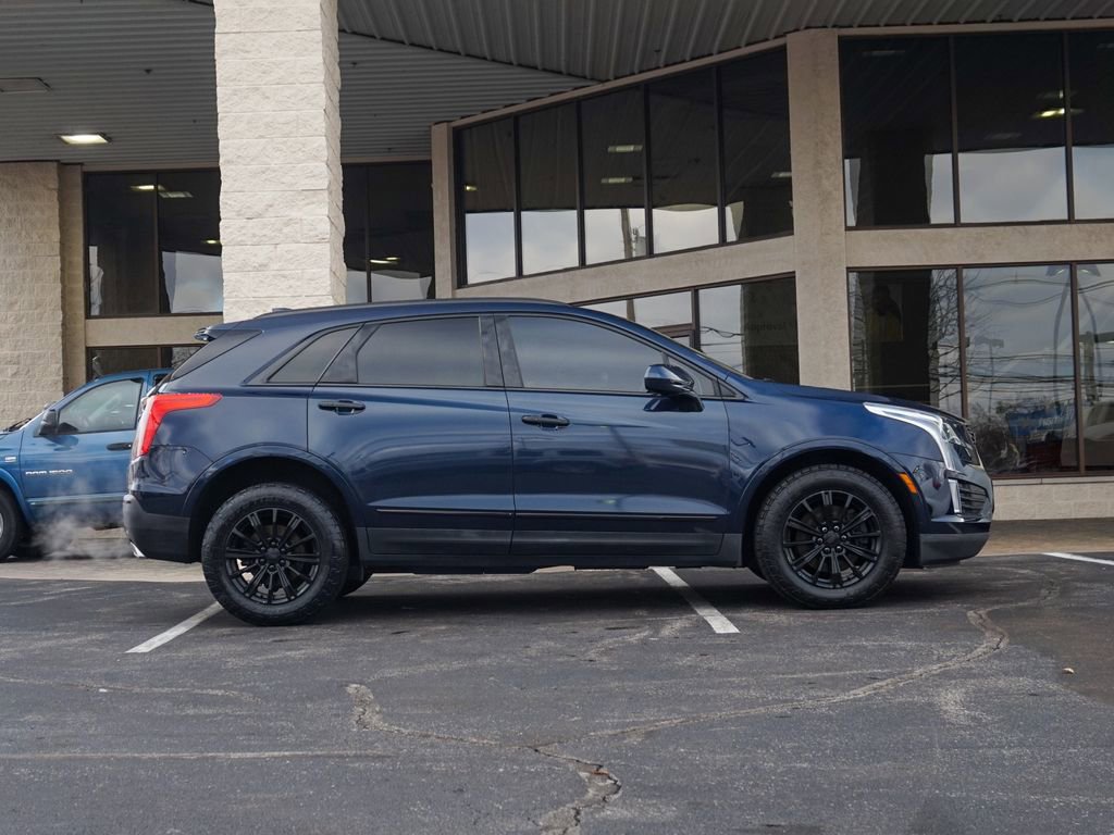 Used 2017 Cadillac XT5 FWD w/ LPO, Wheel Lock Package image 2