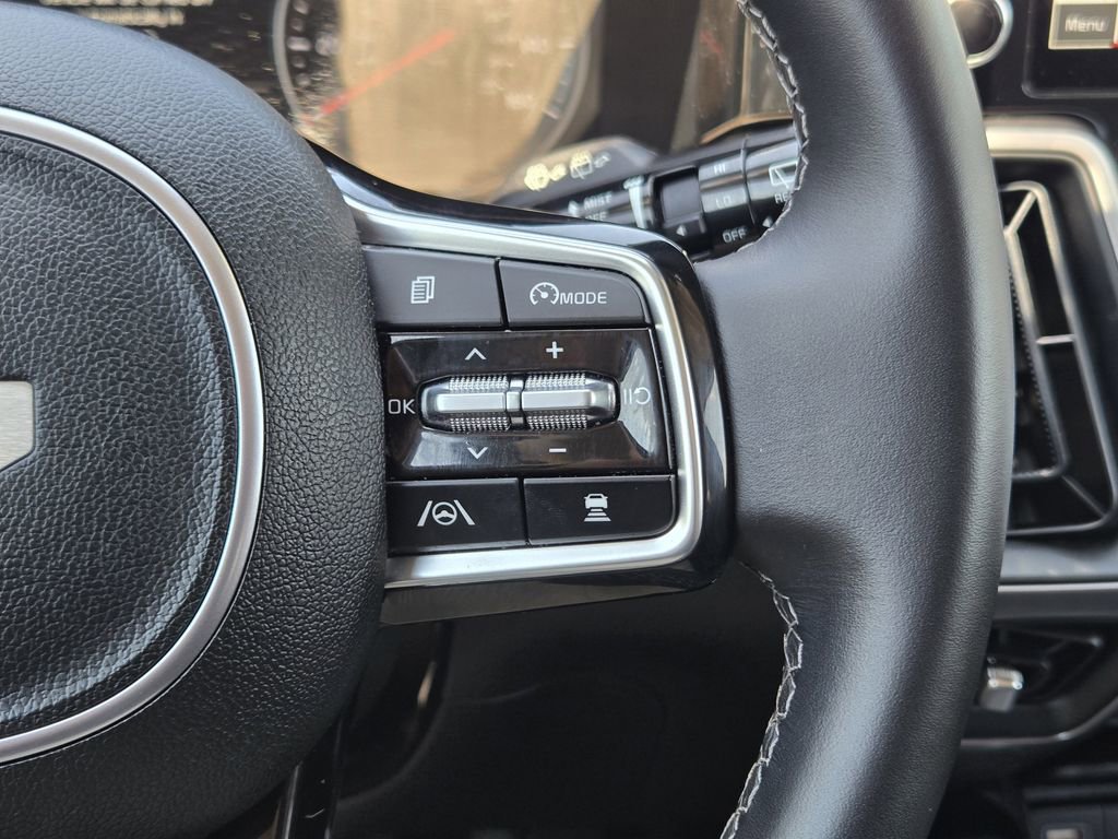 Used 2023 Kia Sorento EX w/ Panoramic Sunroof Package FWD image 29