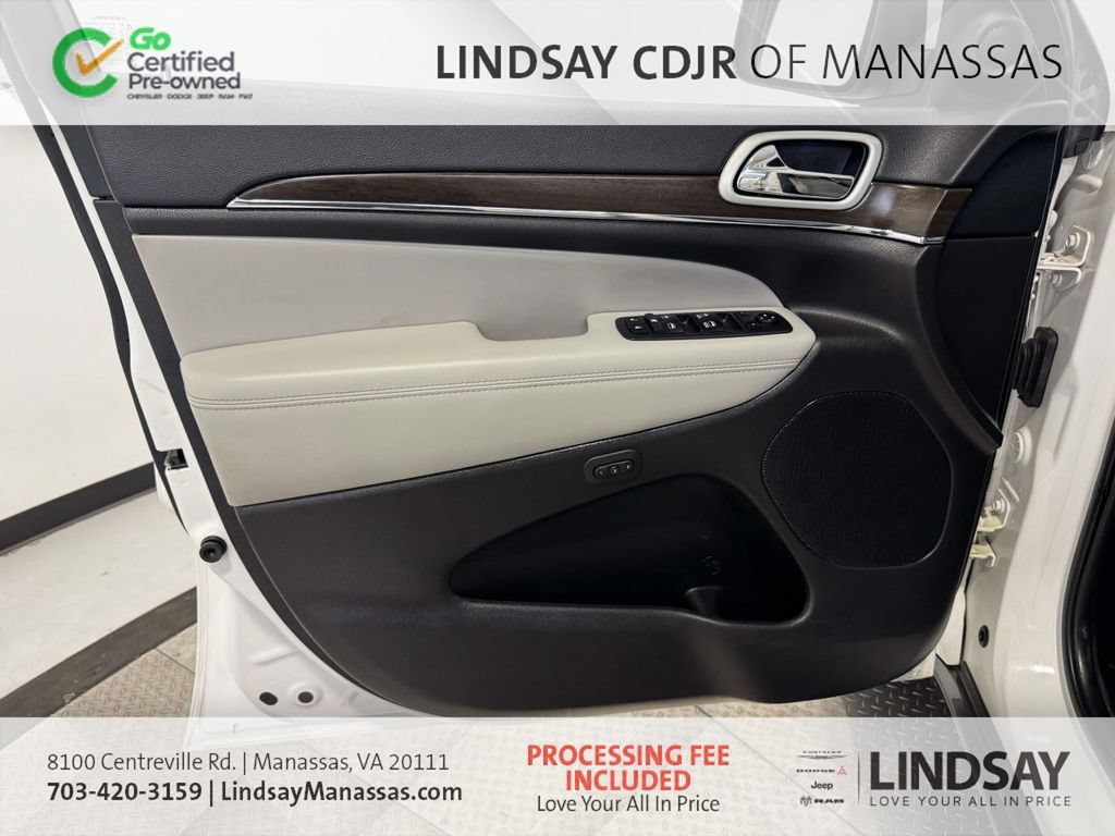Used 2018 Jeep Grand Cherokee Limited AWD/4WD image 18