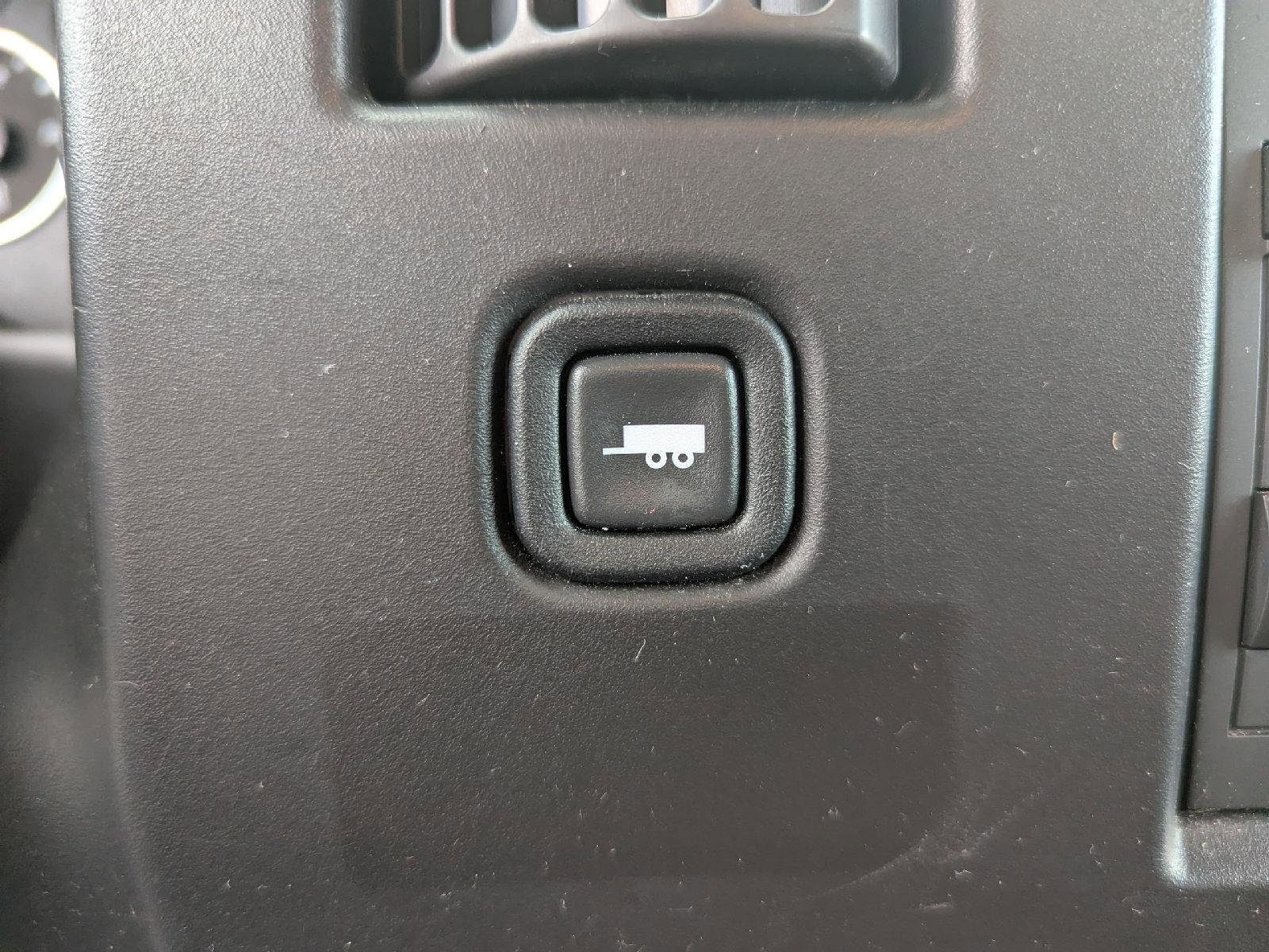 Certified 2024 Chevrolet Express 2500 w/ Driver Convenience Package image 17