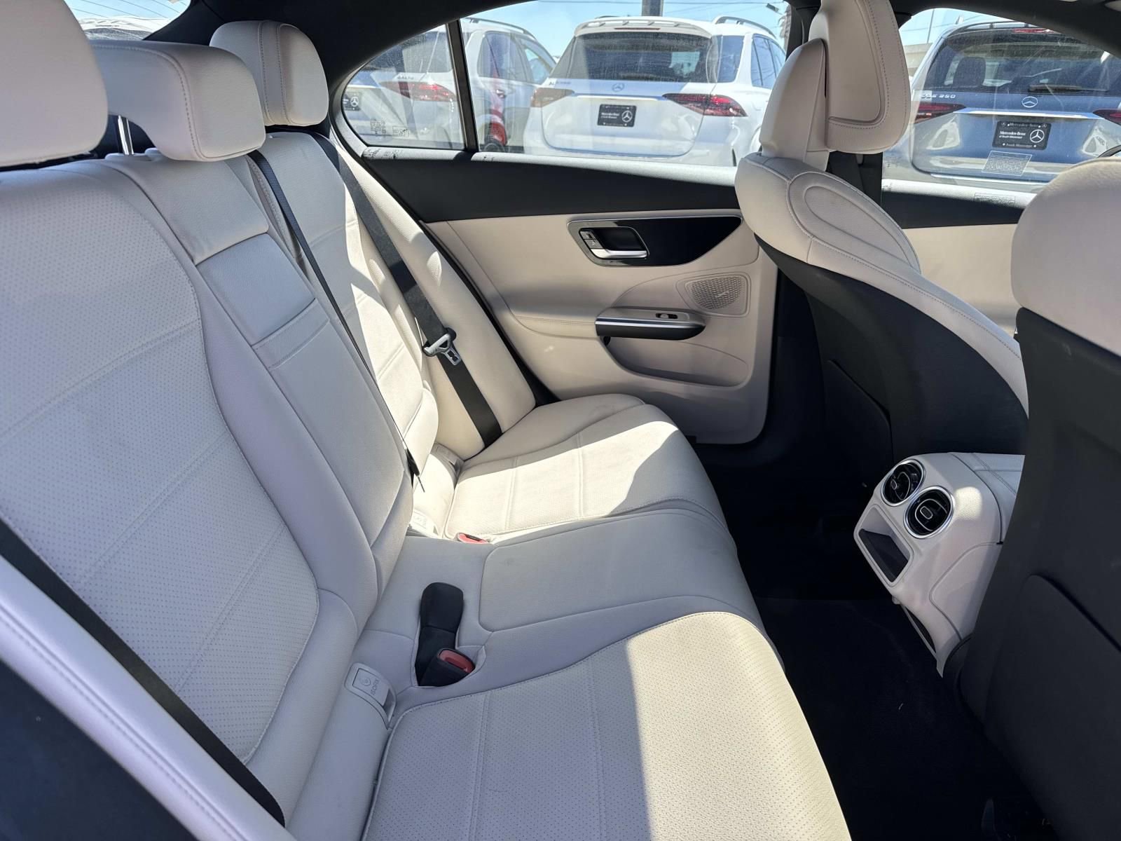 Used 2024 Mercedes-Benz C 300 Sedan image 9