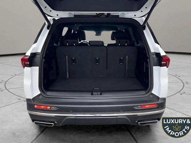 Used 2025 Buick Enclave Preferred image 9