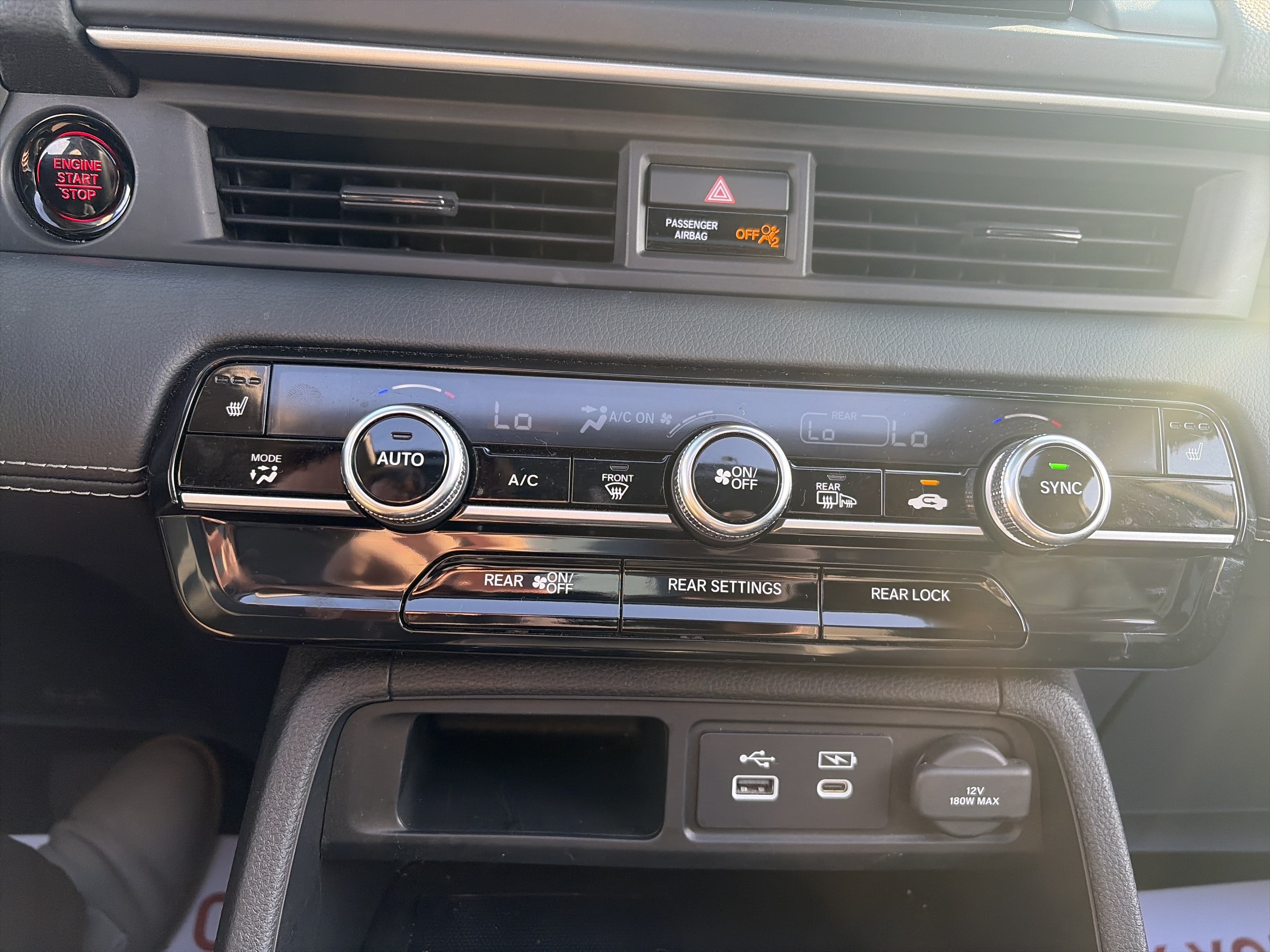 Used 2025 Honda Pilot Touring image 32