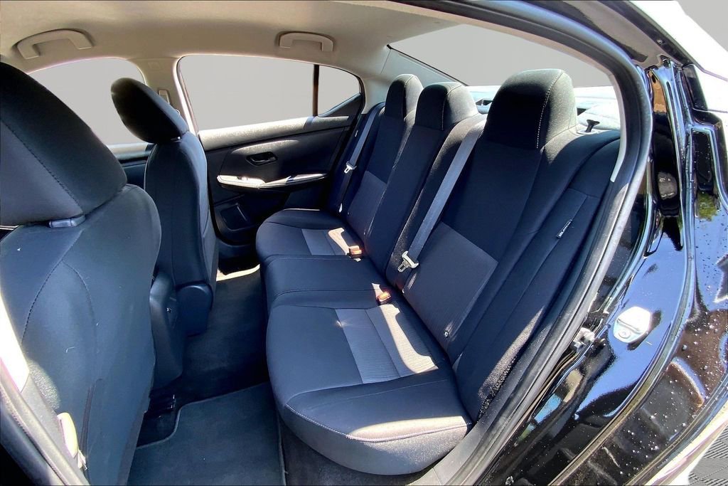 Used 2024 Nissan Sentra SV FWD image 16