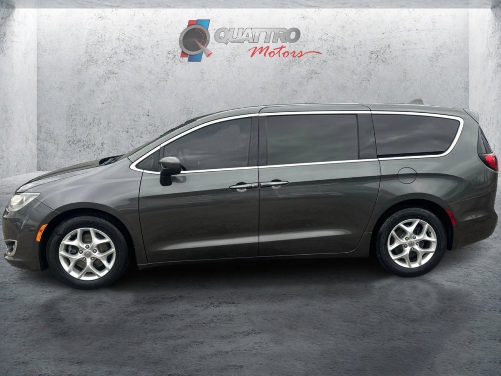Used 2017 Chrysler Pacifica Touring Plus w/ Tire & Wheel Group image 2