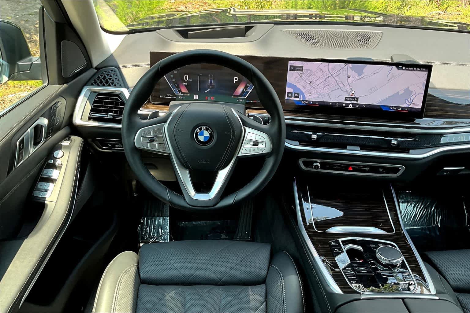 Certified 2024 BMW X7 xDrive40i w/ Premium Package AWD/4WD image 6