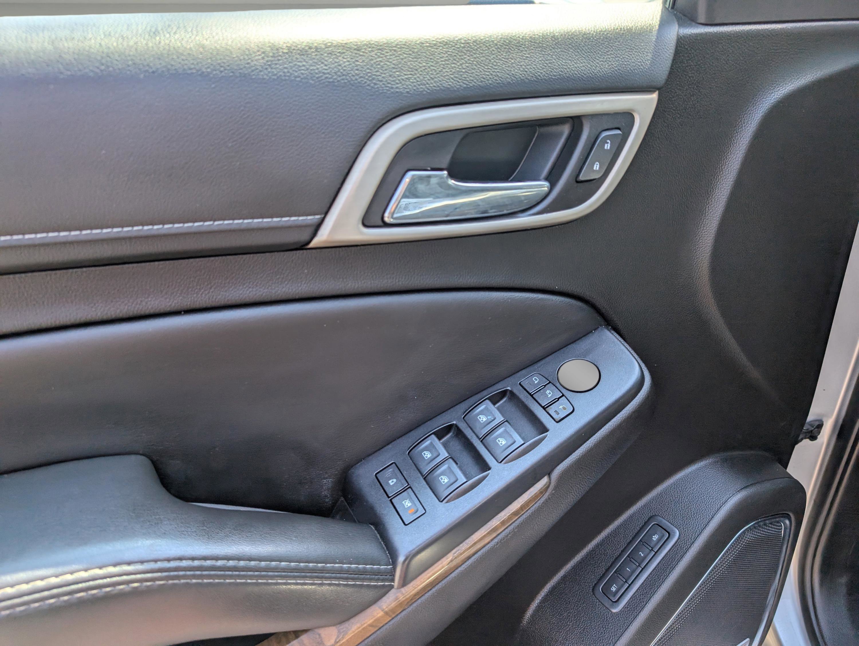 Used 2019 GMC Yukon Denali w/ Denali Ultimate Package image 9