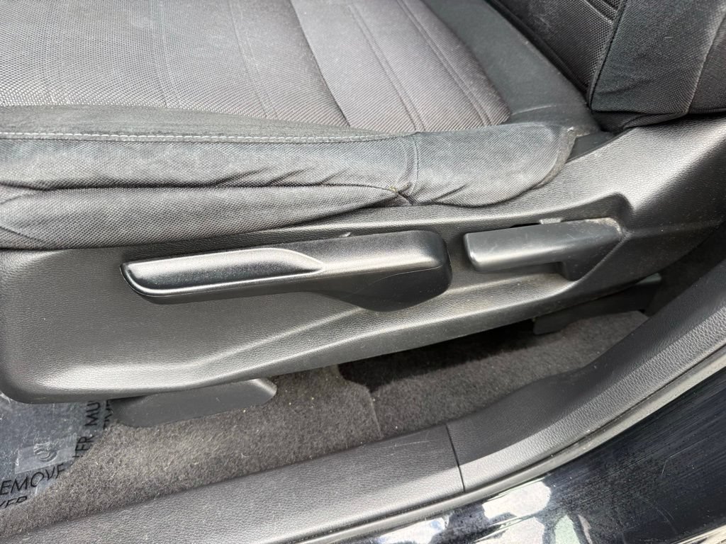 Used 2019 Honda CR-V LX image 15