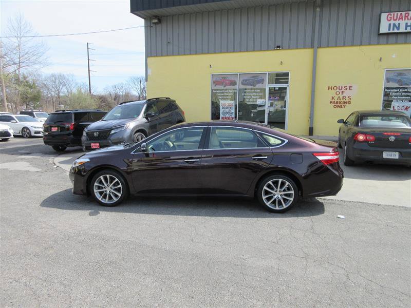 Used 2015 Toyota Avalon XLE Touring image 2