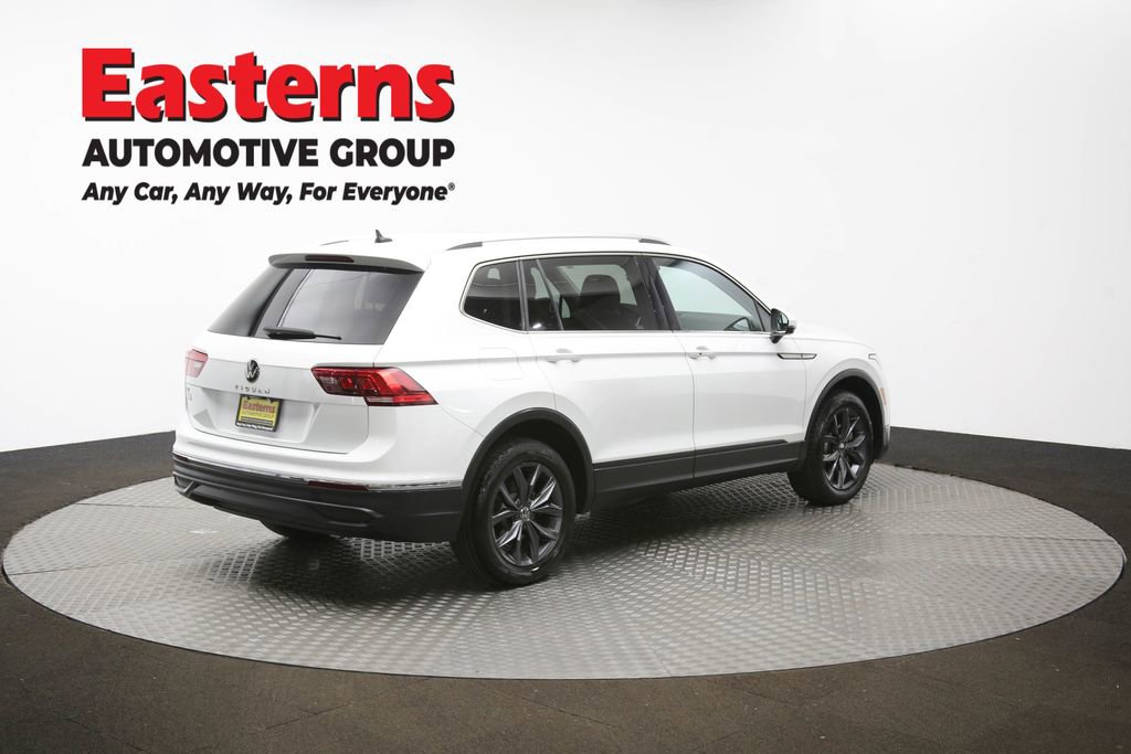 Used 2023 Volkswagen Tiguan SE image 39