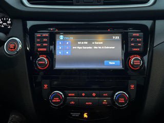 Used 2016 Nissan Rogue SV w/ SV Premium Package AWD/4WD image 17