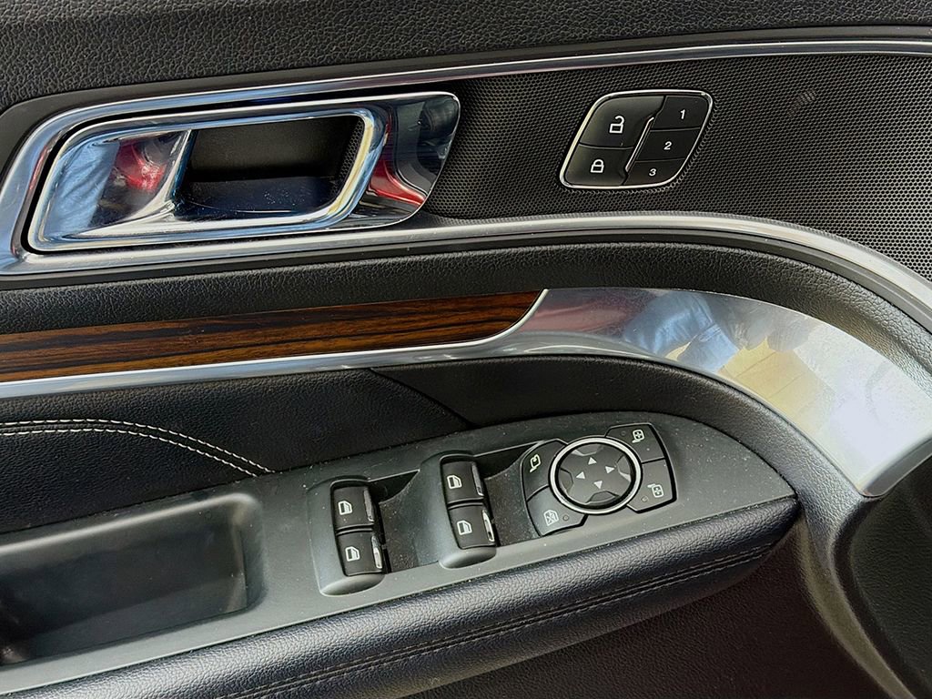 Used 2018 Ford Explorer Limited w/ Equipment Group 301A image 33