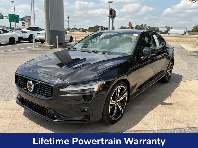 Certified 2024 Volvo S60 B5 Core FWD image 3