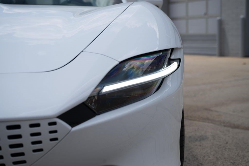 Used 2024 Ferrari Roma Spider RWD image 18