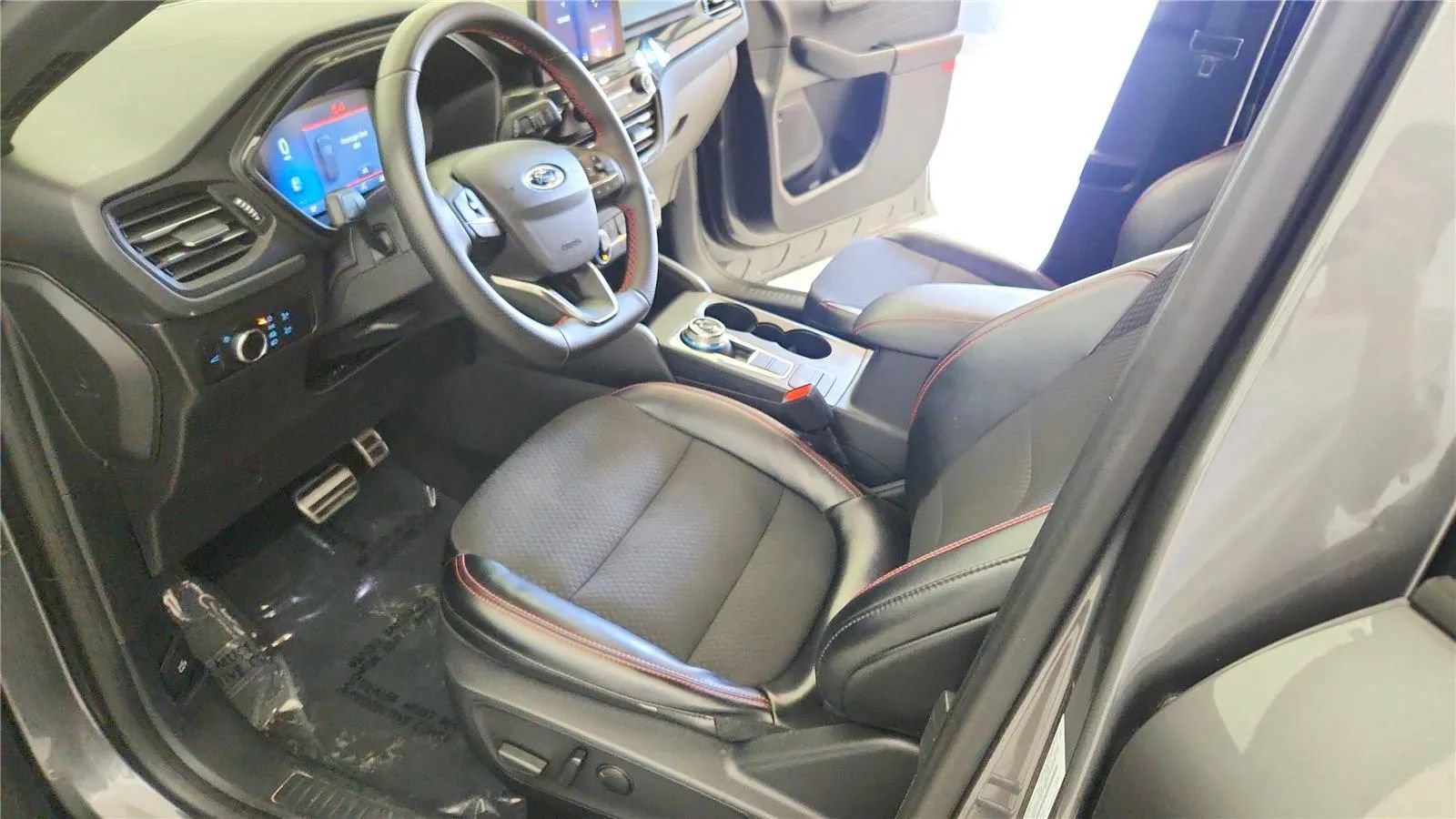 Used 2024 Ford Escape ST-Line FWD image 14