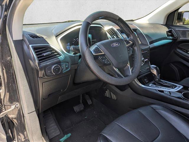 Used 2018 Ford Edge Titanium FWD image 10