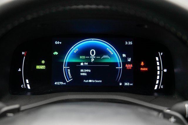 Used 2025 Toyota Camry SE image 33