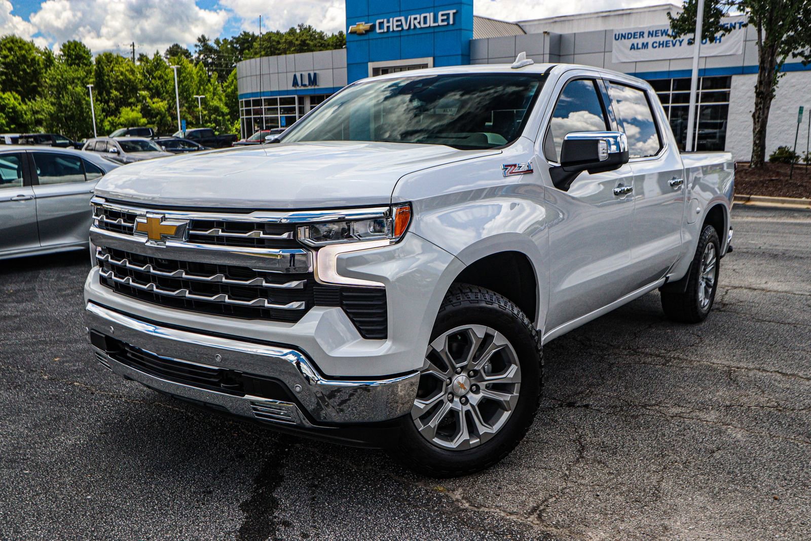 New 2025 Chevrolet Silverado 1500 LTZ w/ LTZ Premium Package
