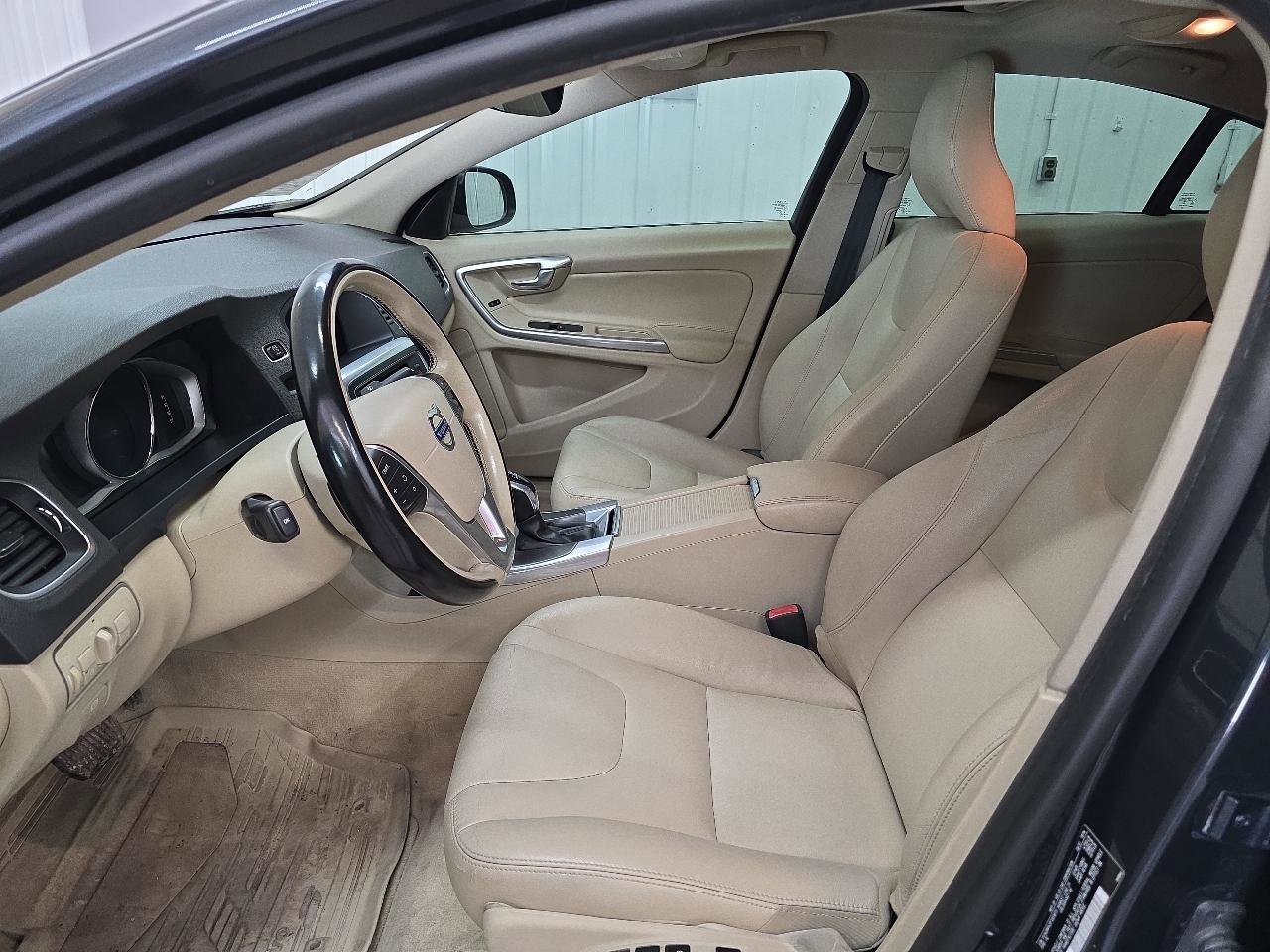 Used 2015 Volvo S60 T5 Premier image 24